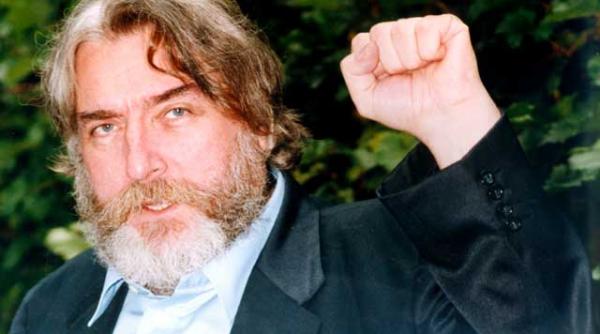 singurul meu nume adevarat este adrian paunescu