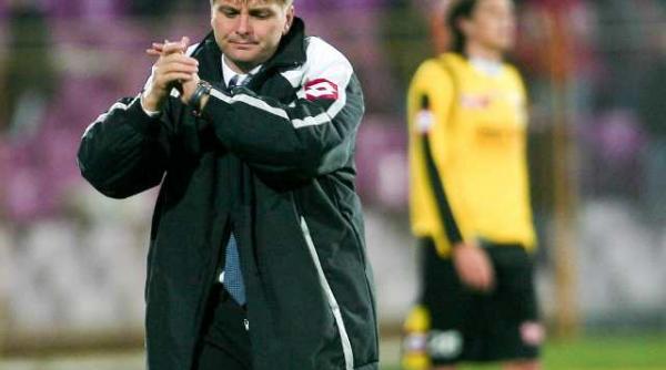 uhrin a semnat pe un an si jumatate cu timisoara