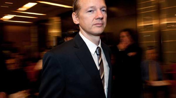 fondatorul wikileaks eliberat pe cautiune