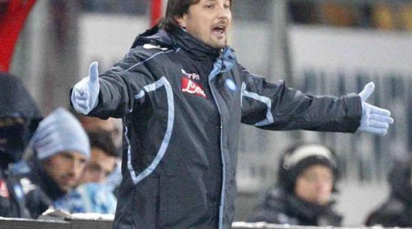 napoli fara antrenor pe banca la meciul cu steaua
