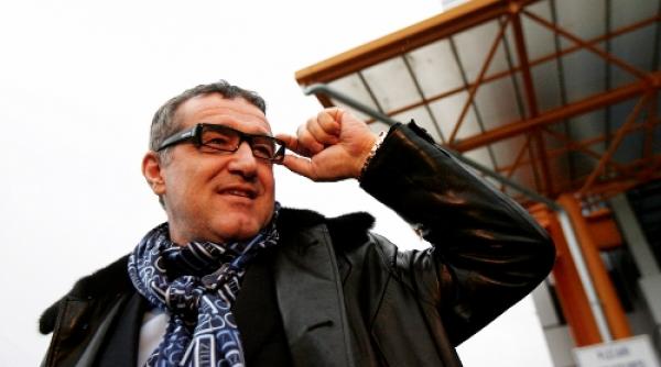 steaua a plecat spre napoli fara gigi becali in avion au urcat giovanni si netoiu