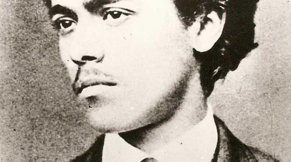 sunt fiul operelor mele al caror tata sunt