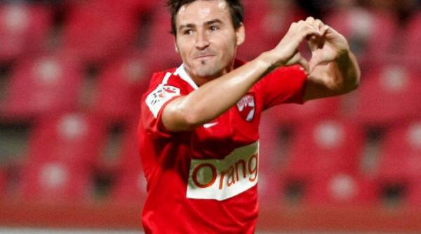 adrian cristea oficial la u cluj