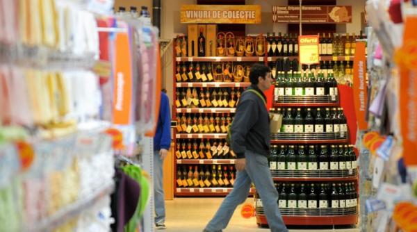 hipermarketurile din capitala isi prelungesc programul de sarbatori