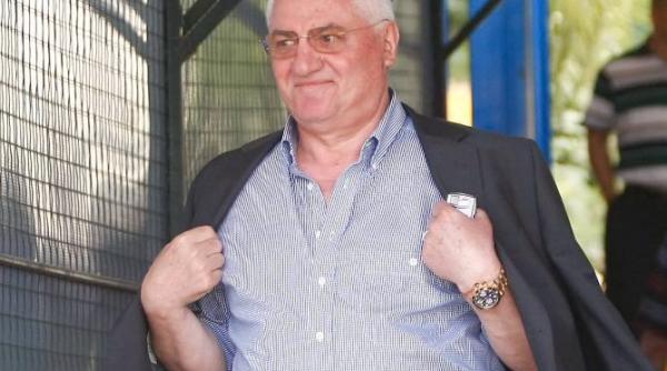 magarusi albi si asistente frumoase de la mitica pentru sefii din liga 1