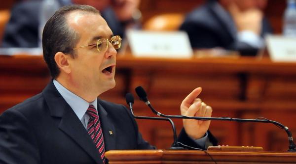 motiunea de cenzura a picat psd si pnl s au retras de la lucrarile parlamentului