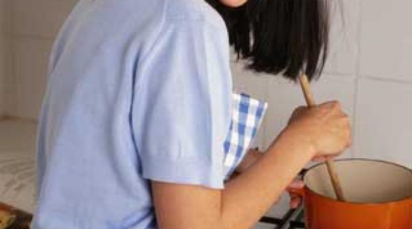 ciorba cu memorie si cutitul pentru carne