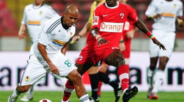 retrospectiva anului sportiv 2010 in turul ligii 1 au jucat 145 de straini