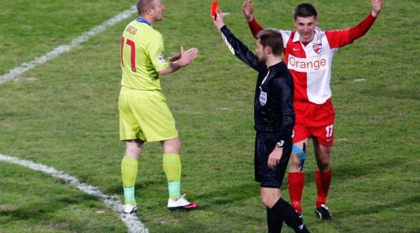 retrospectiva anului sportiv 2010 tudor si coltescu cei mai drastici arbitri din liga 1
