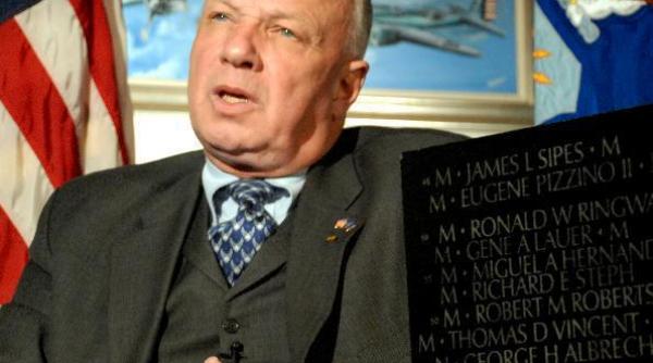 cadavrul unui fost demnitar american gasit intr o groapa de gunoi