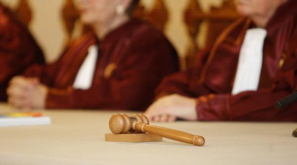 ccr a dat verde legii educatiei in varianta lui boc