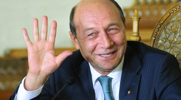 basescu imi asum responsabilitatea politica a intarzierii accesului in spatiul schengen