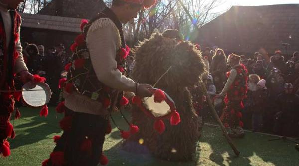 de cate ori s a nascut iisus