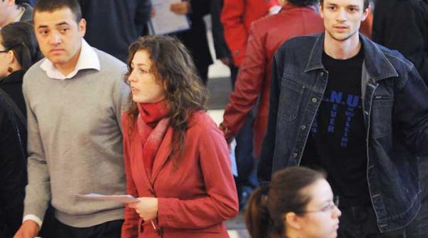 munca in strainatate pentru studenti