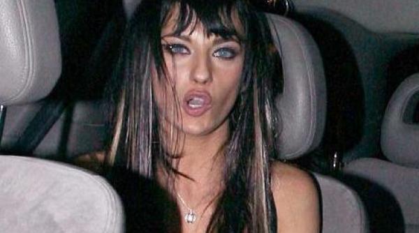 gabriela de la cheeky girls prinsa la furat intr un magazin britanic