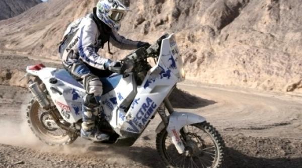 dakar 2011 et 7 gyenes locul 28 la moto al attiyah si contardo castiga la auto