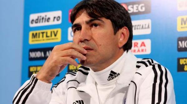 piturca sansele de a continua la craiova sunt sub zero