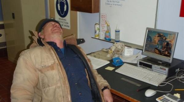 romanul nu munceste bine pentru ca nu doarme suficient