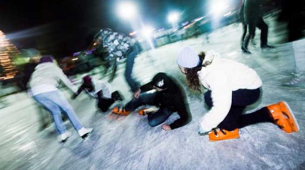 jos sarmaua sus patina deschis la patinoar pana in martie
