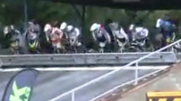 video accident stupid la o cursa de bmx in sua