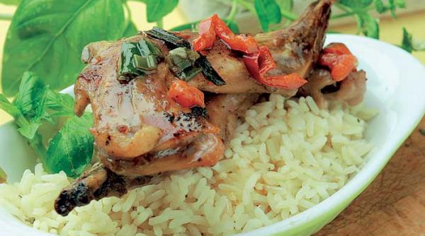 la masa cu prietenul nostru urecheat