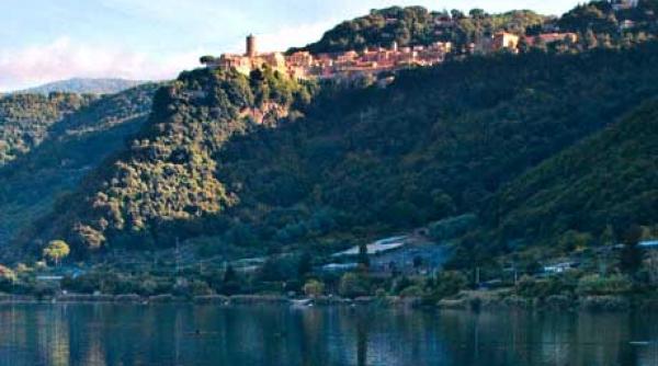 un braconier de vestigii arheologice a descoperit mormantul lui caligula