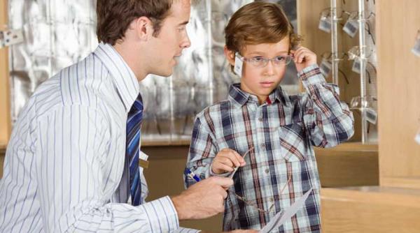 sfaturi pentru ochelaristi