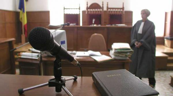 trimiteti judecatorii la reciclare