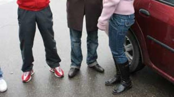 timisoara la pompe din nou cu galeata de monede