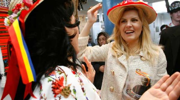 udrea da 100 000 euro pe 6 filmulete de cate 30 secunde despre romania