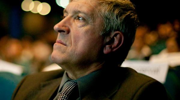 ani a inceput vanatoarea de incompatibili