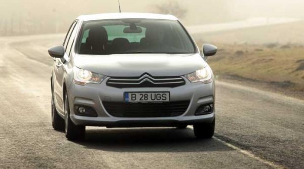noul citroen c4 salt inainte grupat
