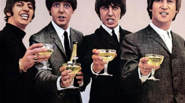 s a eliberat prima diploma de masterat in studii despre beatles