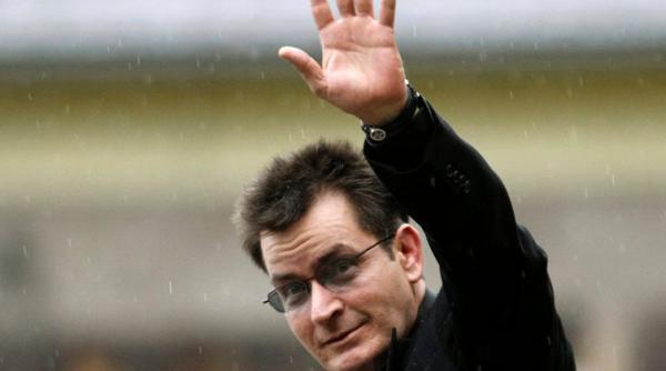 charlie sheen internat de urgenta intr un spital din los angeles