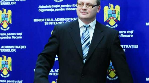 seful politiei romane sunt suficienti politisti betivi si nenorociti in politia romana