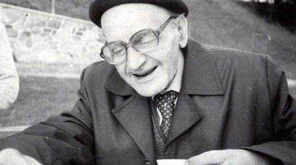 viata lui adrian paunescu povestita de andrei paunescu