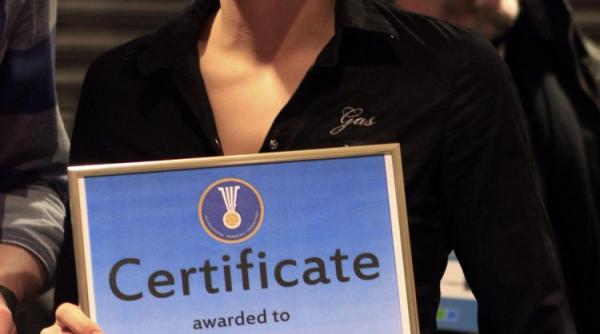 cristina neagu premiata inaintea finalei cm de handbal