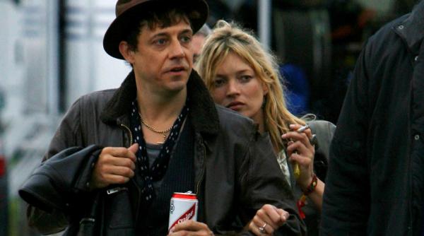 kate moss se casatoreste in vara acestui an