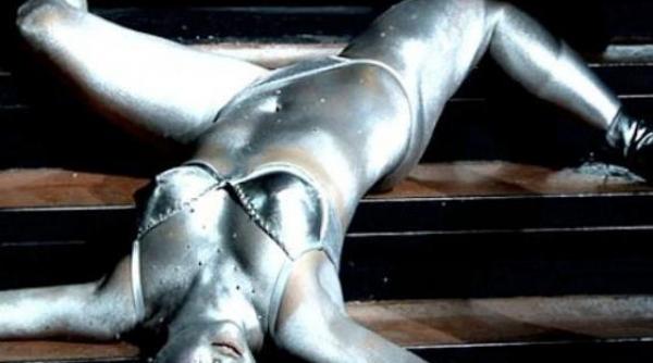 o parodie video a ultimului hit semnat britney spears face senzatie pe youtube