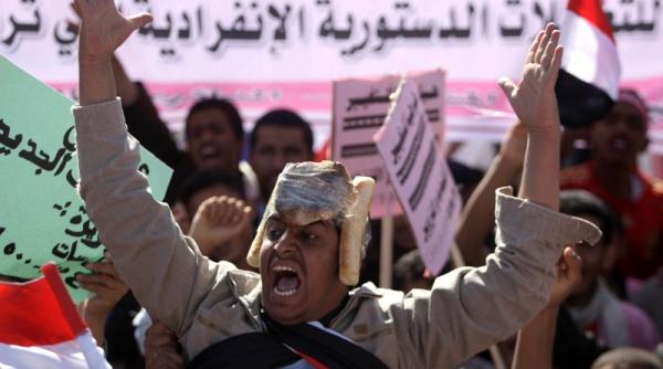 ziua furiei in yemen mii de oameni protesteaza in centrul capitalei