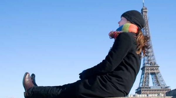 francezii investesc in tinerii din romania