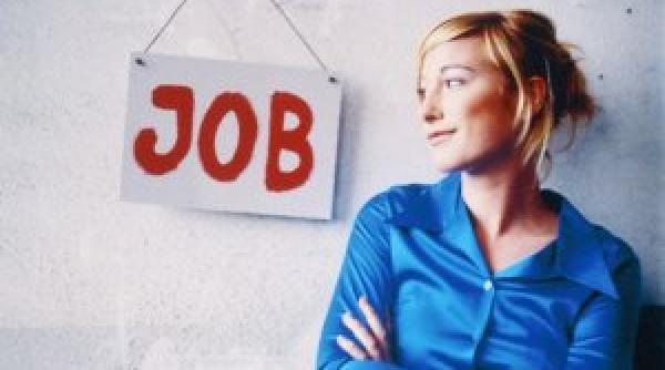 peste 41 dintre romani se asteapta sa fie concediati in 2011