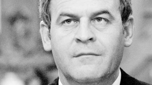 laszlo tokes considera ca integritatea romaniei tinea de aplicarea reformelor