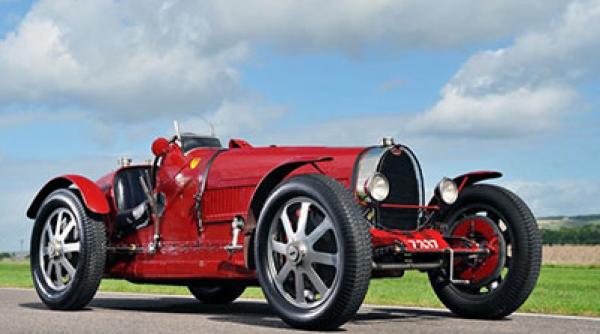 un bugatti type 51 din 1933 s a vandut la paris cu un milion de euro