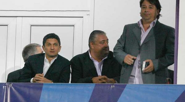 iancu sare iar la razvan