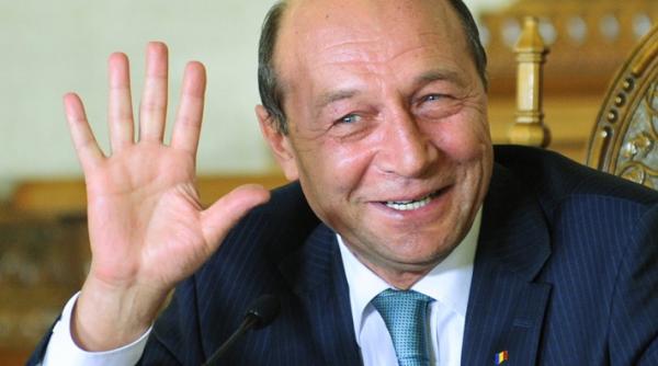 basescu stim unde e omar hayssam e bine mersi nu mai are cancer