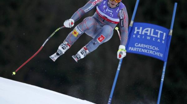 cm de schi alpin aur la coborare pentru erik guay