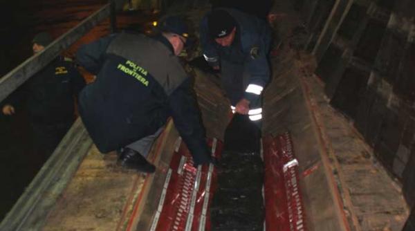 doua tiruri cu tigari de contrabanda retinute la portile de fier i