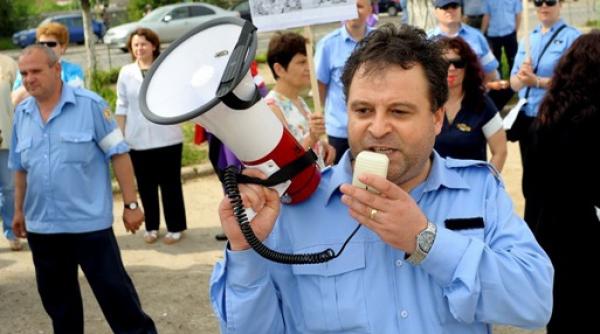 gardienii din penitenciare nu vor mai avea voie sa faca greva