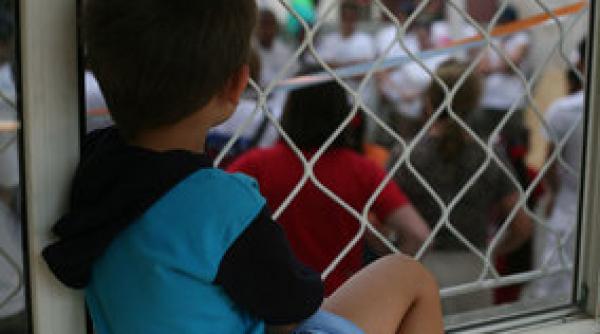 noua lege a adoptiilor blocata la guvern